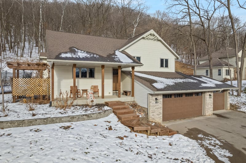 134 Mc Intosh Rd E, La Crescent, MN 55947