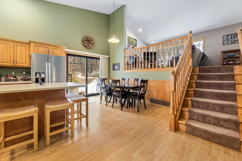 134 Mc Intosh Rd E, La Crescent, MN 55947