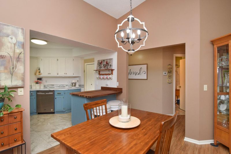 8807 Norway St NW, Coon Rapids, MN 55433