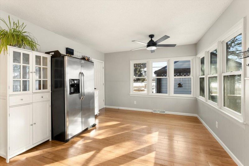 224 Janice Ave, Shoreview, MN 55126