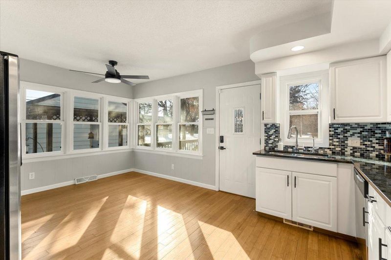 224 Janice Ave, Shoreview, MN 55126