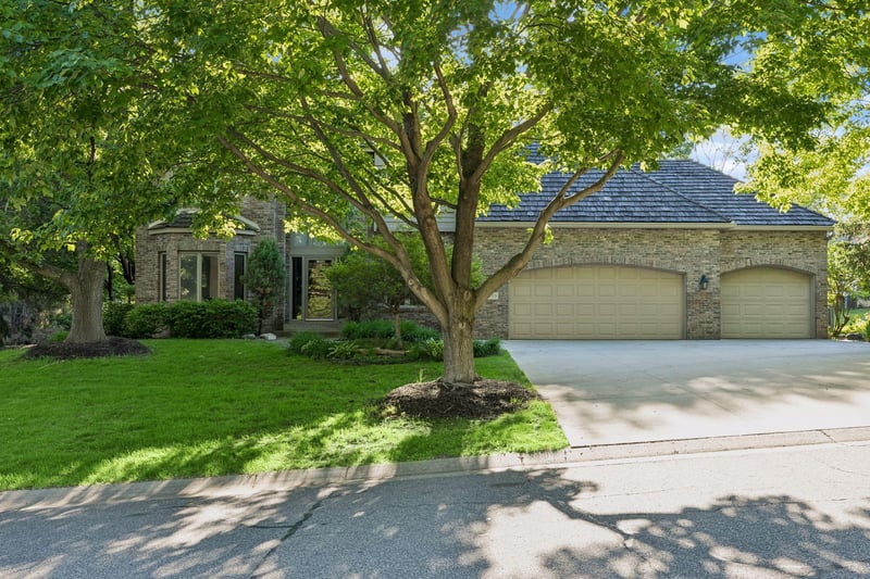 4325 Rosewood Ln N, Plymouth, MN 55442