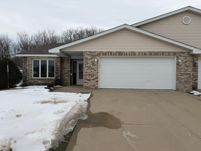 259 Brookmoor Ln NW, Byron, MN 55920