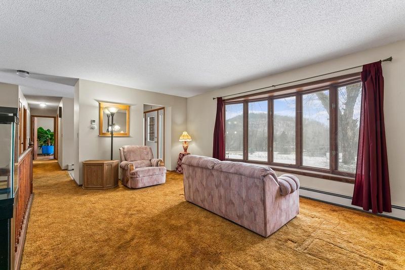 28890 County 25 S, Peterson, MN 55962