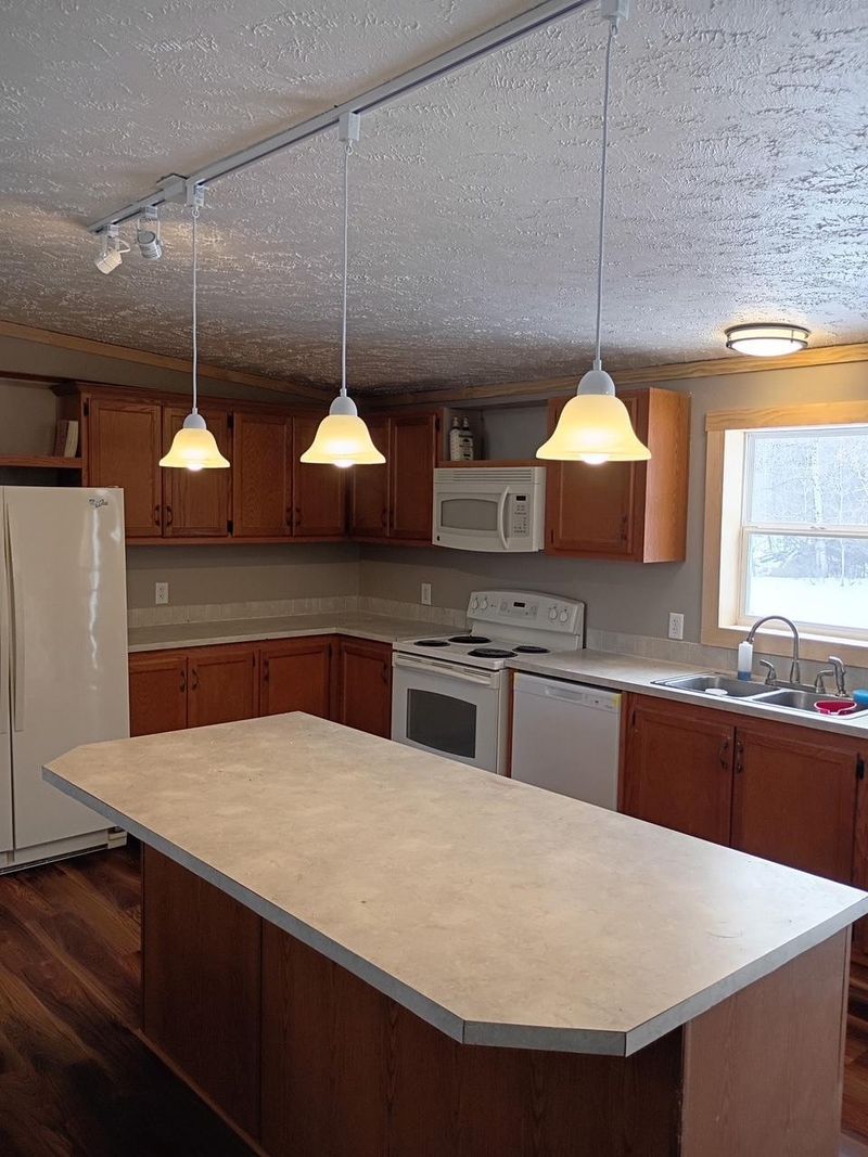 617 Highway 123, Sandstone, MN 55072