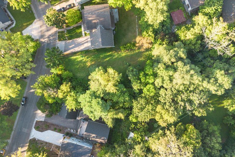2401 Commonwealth Ave, Saint Paul, MN 55108