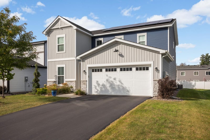 700 68th Ln N, Brooklyn Center, MN 55430