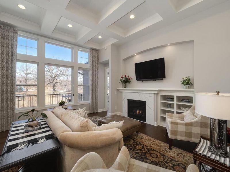 6438 Timber Arch Dr, Chaska, MN 55318