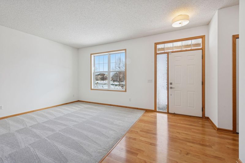 3432 Baneberry Cir, Shakopee, MN 55379