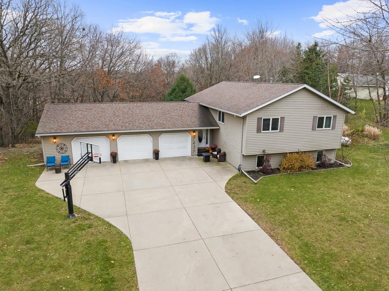 7437 Sandhill Ter NE, Carlos, MN 56319