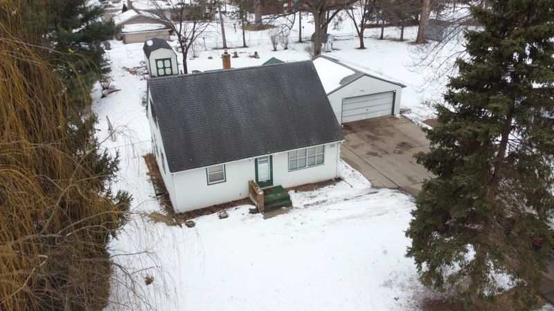 276 Bridge St, Shoreview, MN 55126
