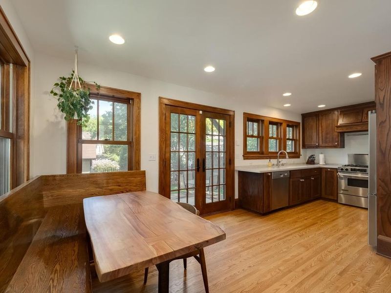 1222 W 53rd St, Minneapolis, MN 55419