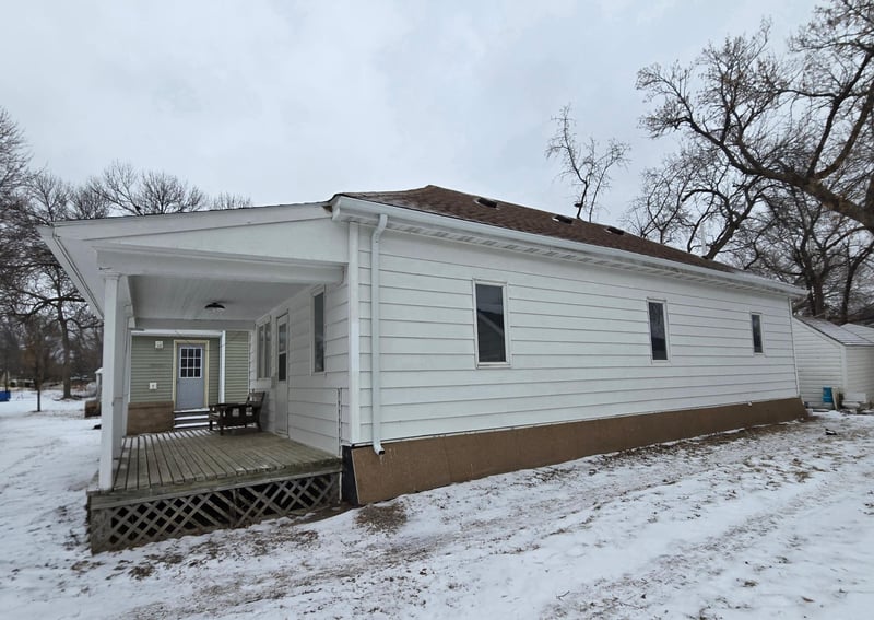418 3rd St SW, Pipestone, MN 56164