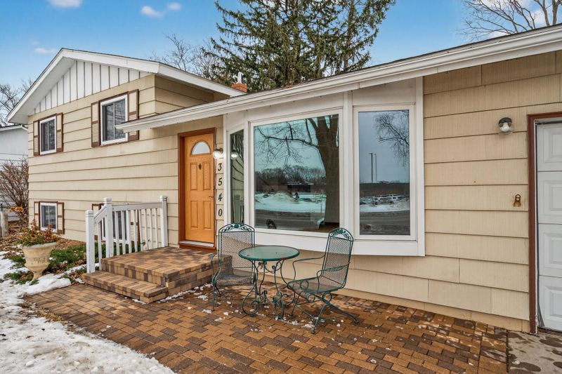 3540 Mcknight Rd N, White Bear Lake, MN 55110