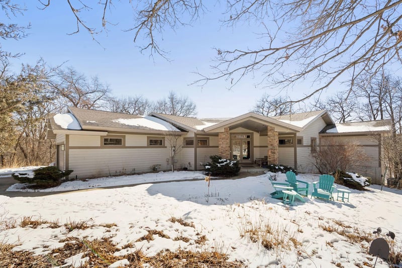 6952 Oakmere Ln NW, Rochester, MN 55901