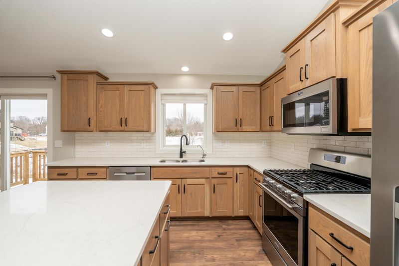 1070 Cubasue Ave, Shakopee, MN 55379