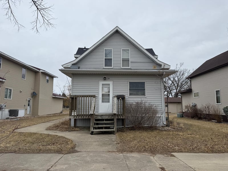 311 7th St W, Canby, MN 56220