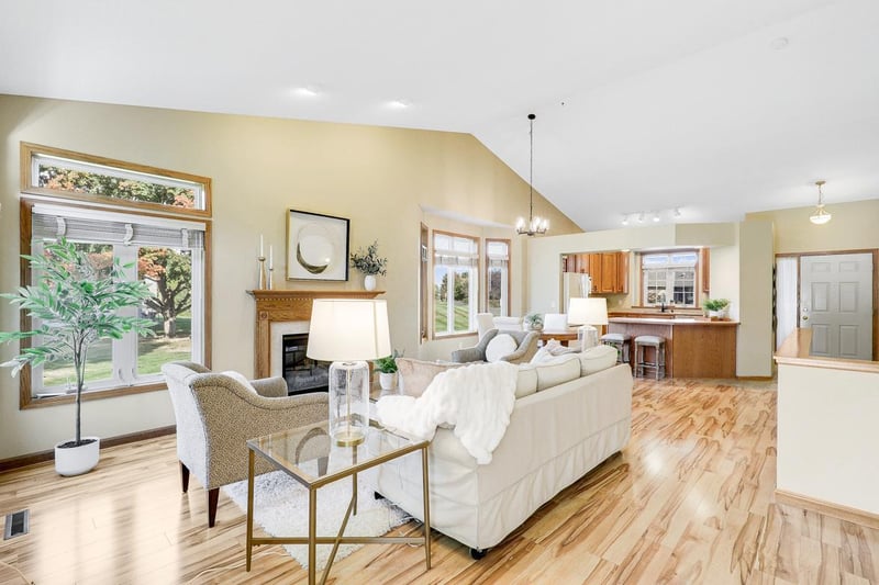 4725 Adair Ct, Crystal, MN 55429