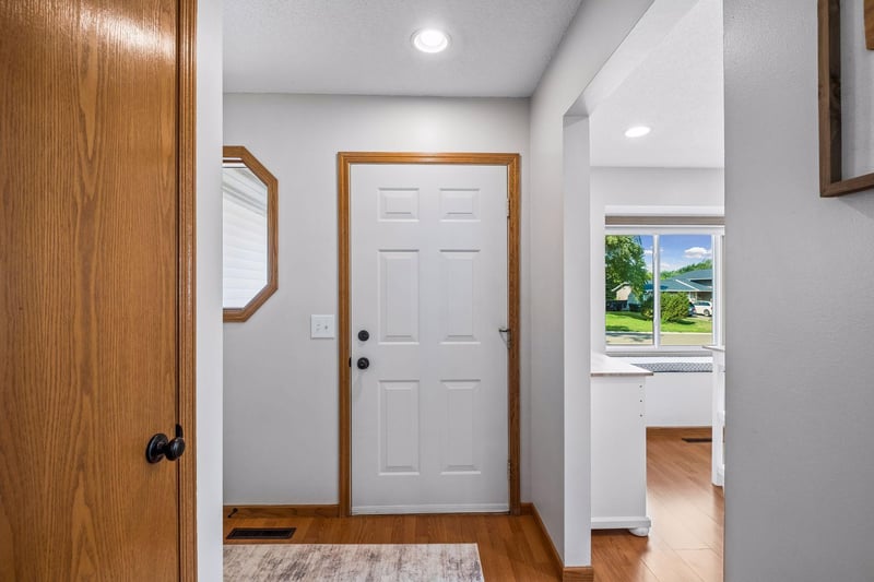 17350 Foliage Ave, Farmington, MN 55024