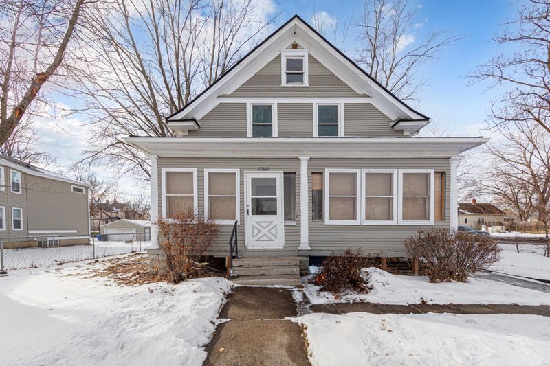 1195 Edgerton St, Saint Paul, MN 55130