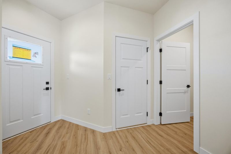 3740 33rd St S, Moorhead, MN 56560