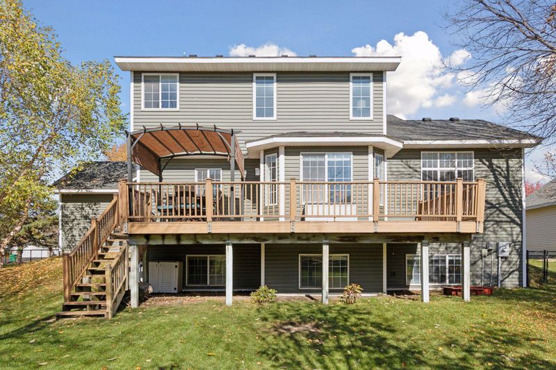 3343 Daylily Ave N, Brooklyn Park, MN 55443