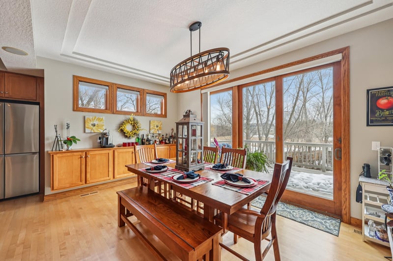 3110 Nathan Ln N, Plymouth, MN 55441