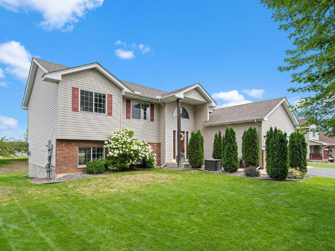 15596 79th St NE, Otsego, MN 55330