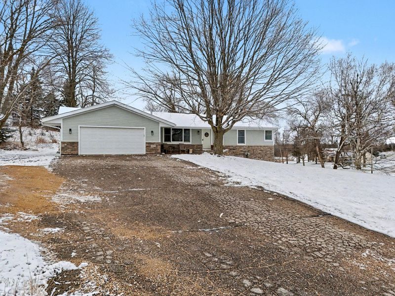 2900 195th St E, Prior Lake, MN 55372