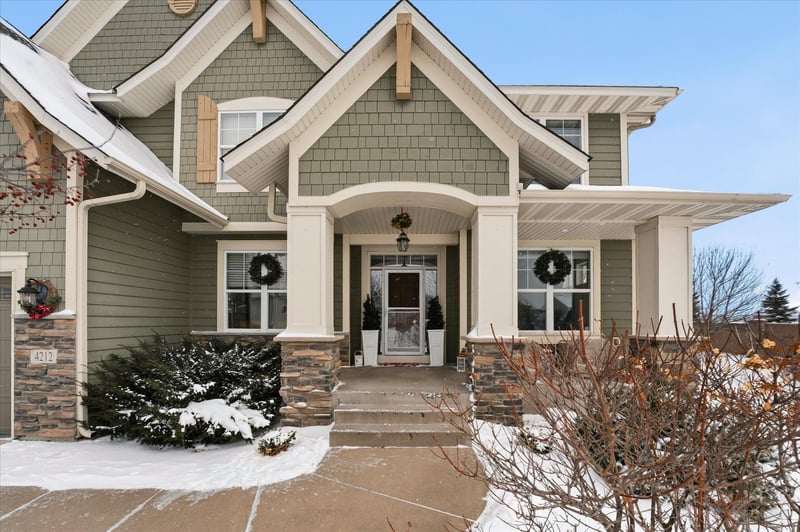 4212 Parkview Ln, Anoka, MN 55303