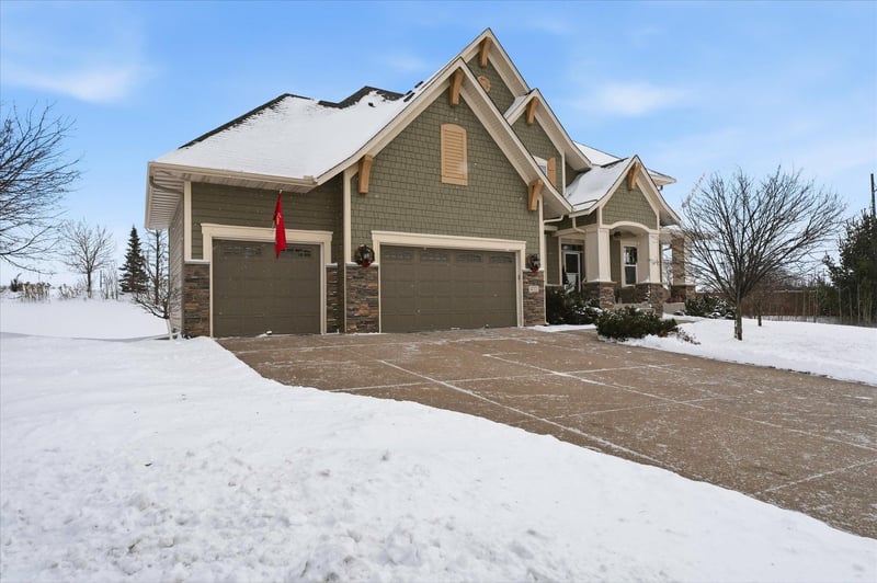 4212 Parkview Ln, Anoka, MN 55303