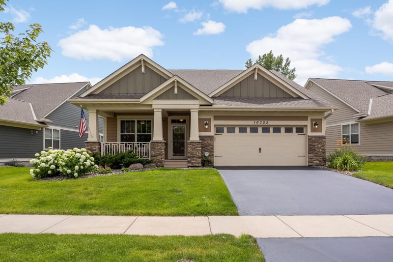 16322 Equestrian Trl, Lakeville, MN 55044