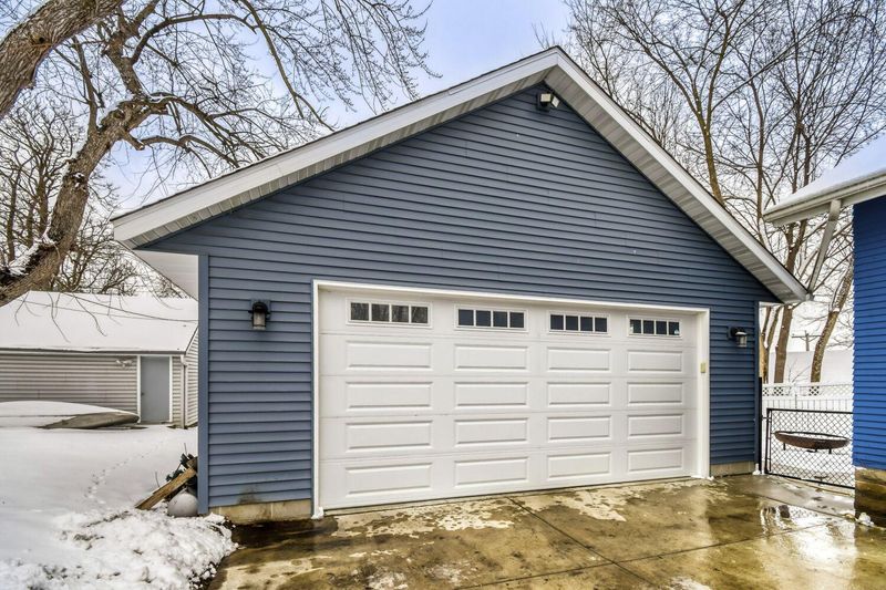 414 5th St W, Hastings, MN 55033