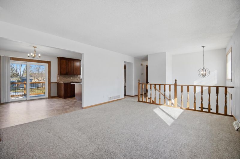 2560 Lamada Pl, Owatonna, MN 55060