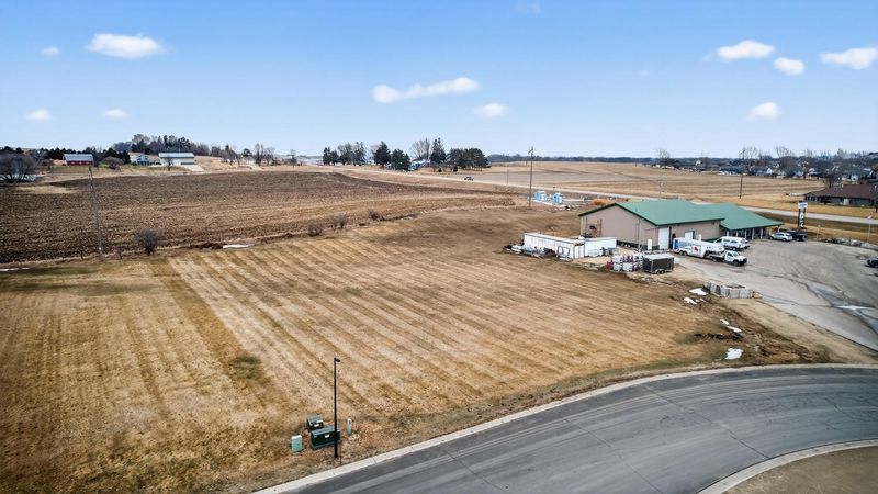 133 W Circle Dr, Saint Charles, MN 55972