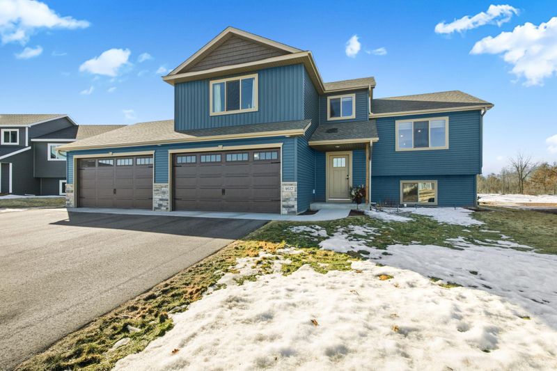 4617 8th St NE, Saint Cloud, MN 56304