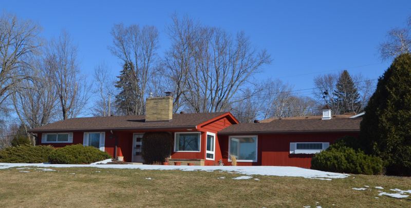 1764 Maryknoll Ave, Maplewood, MN 55109
