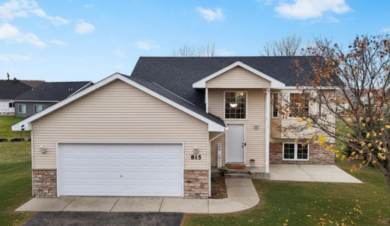 815 Cologne Ln, Waverly, MN 55390