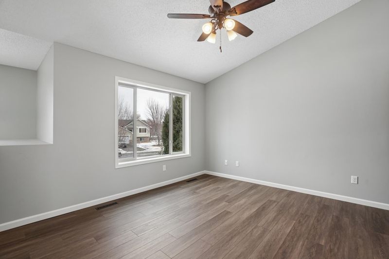 410 Bremen Ps, Waverly, MN 55390