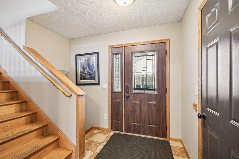 7665 Homestead Ct S, Cottage Grove, MN 55016