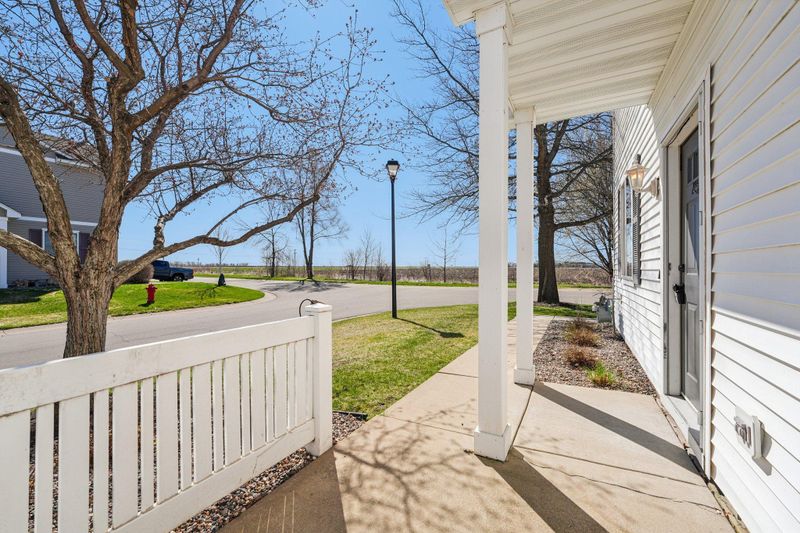357 Frederick Cir #808, Hastings, MN 55033