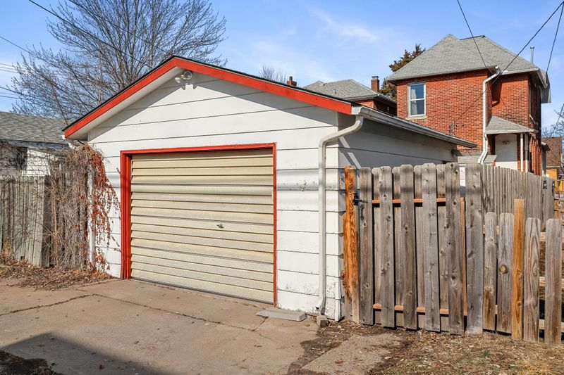 257 E Wabasha St, Winona, MN 55987