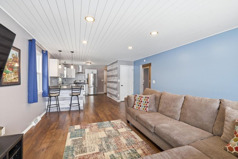 1121 Pearl St, Prescott, WI 54021
