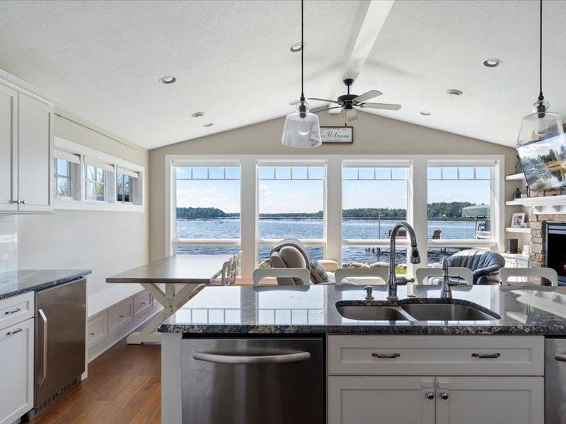 10323 Gull Point Rd, East Gull Lake, MN 56401