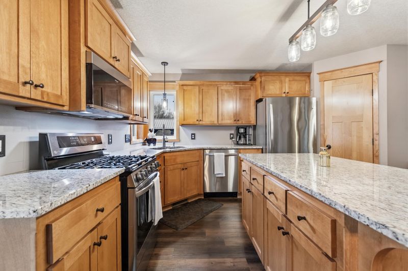 17958 Nixon Dr NW, Elk River, MN 55330