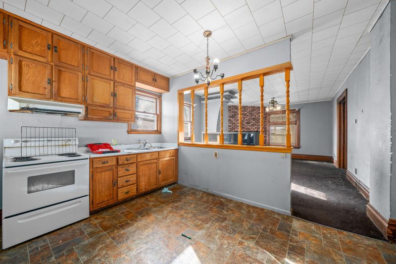 614 N Estey St, Luverne, MN 56156