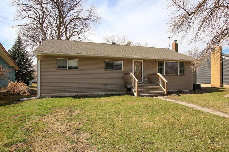 312 Milkyway St N, Cosmos, MN 56228