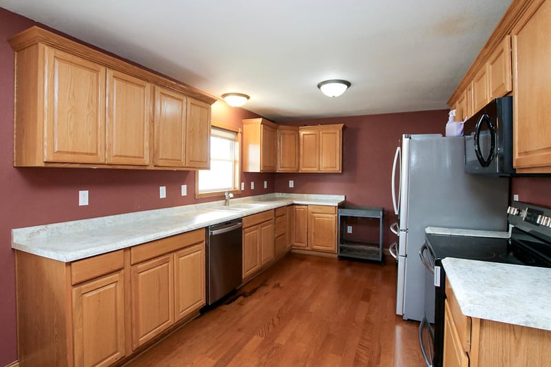 312 Milkyway St N, Cosmos, MN 56228