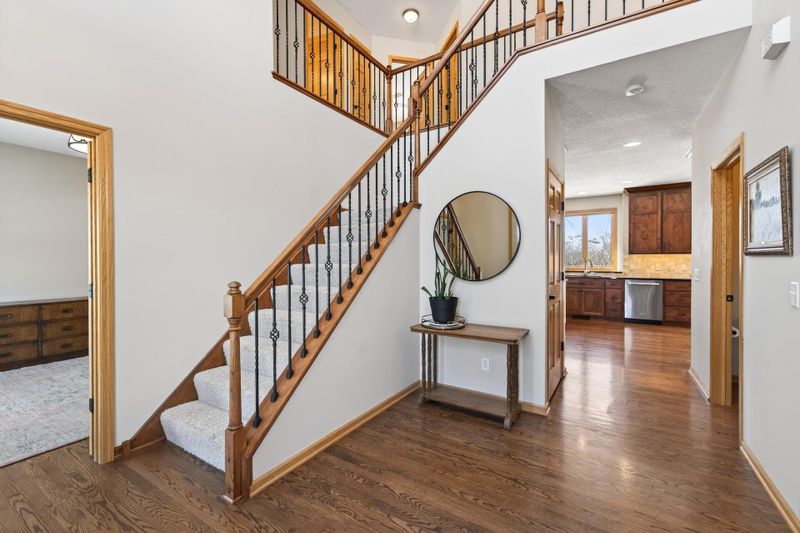 17232 Deerfield Dr SE, Prior Lake, MN 55372