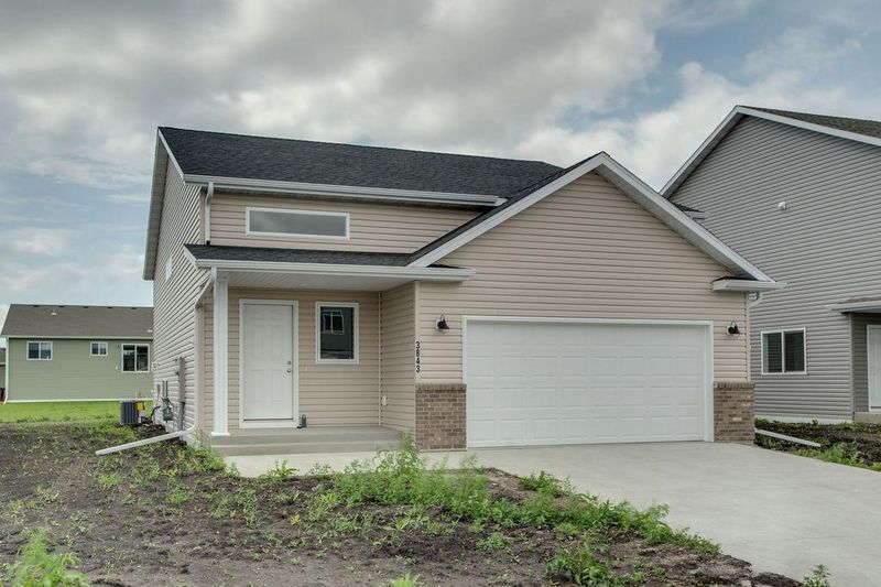 3843 19th St S, Moorhead, MN 56560